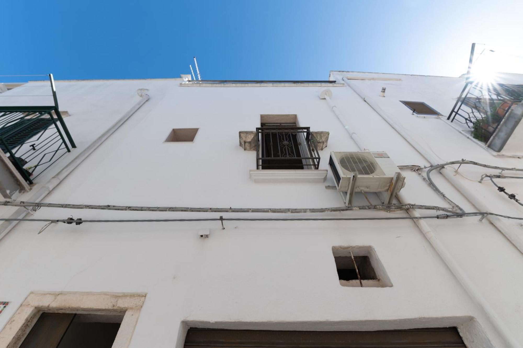 Casa Ficus Ostuni Con Terrazza Vista Mare Apartment ภายนอก รูปภาพ