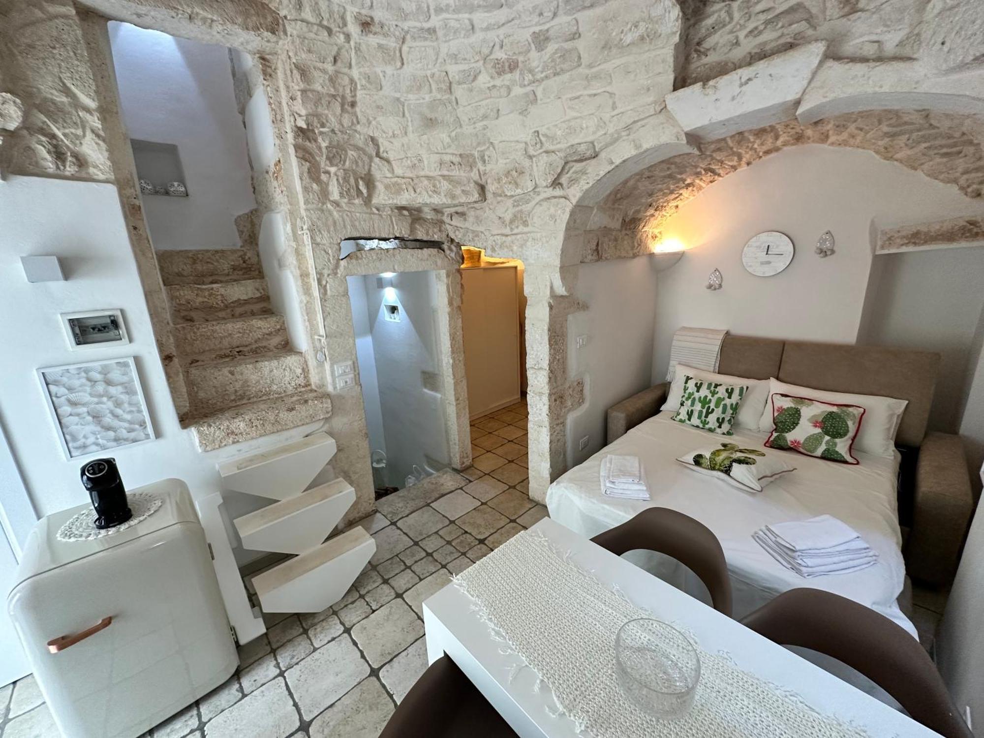 Casa Ficus Ostuni Con Terrazza Vista Mare Apartment ภายนอก รูปภาพ