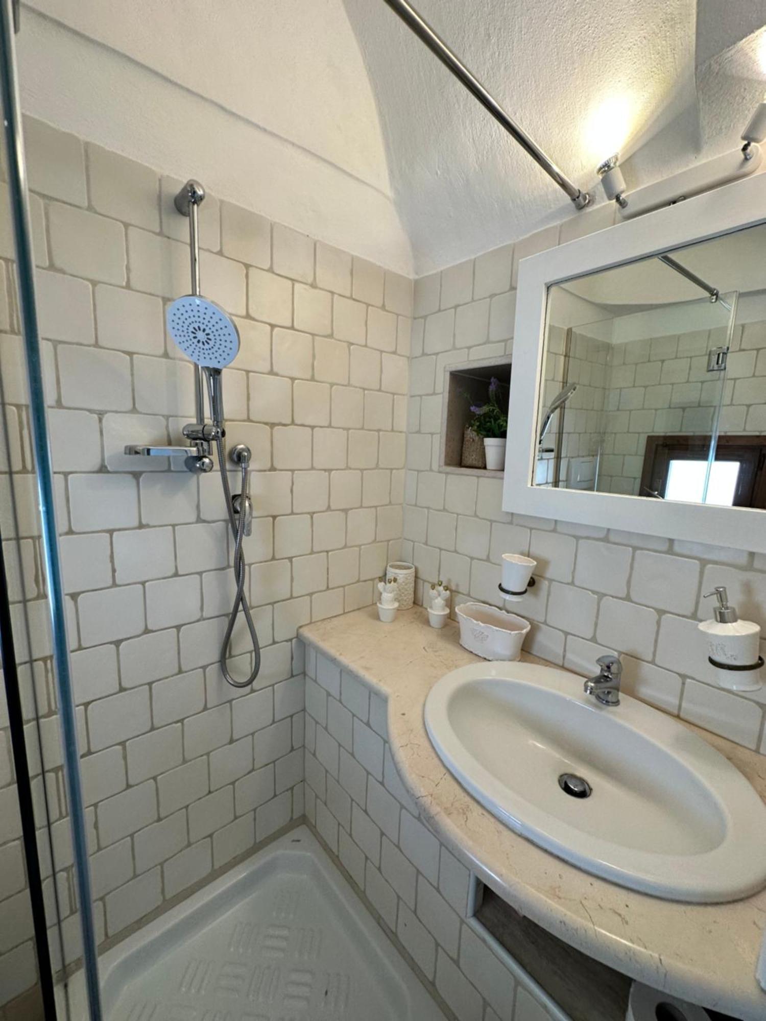 Casa Ficus Ostuni Con Terrazza Vista Mare Apartment ภายนอก รูปภาพ